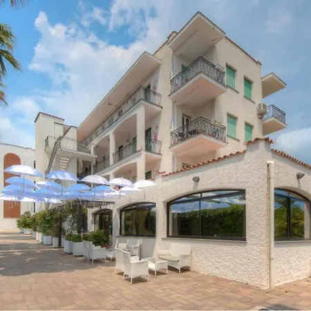 Liguria Aparthotel *